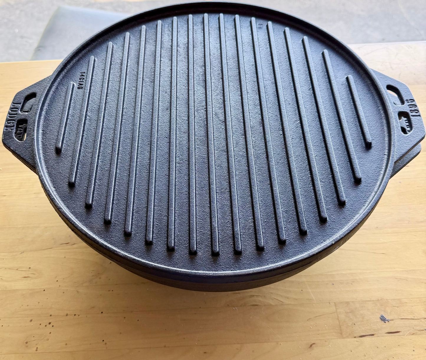 Lodge Cast Iron Cook-It-All Kit 14" — Cajun Camp Cooking Essential