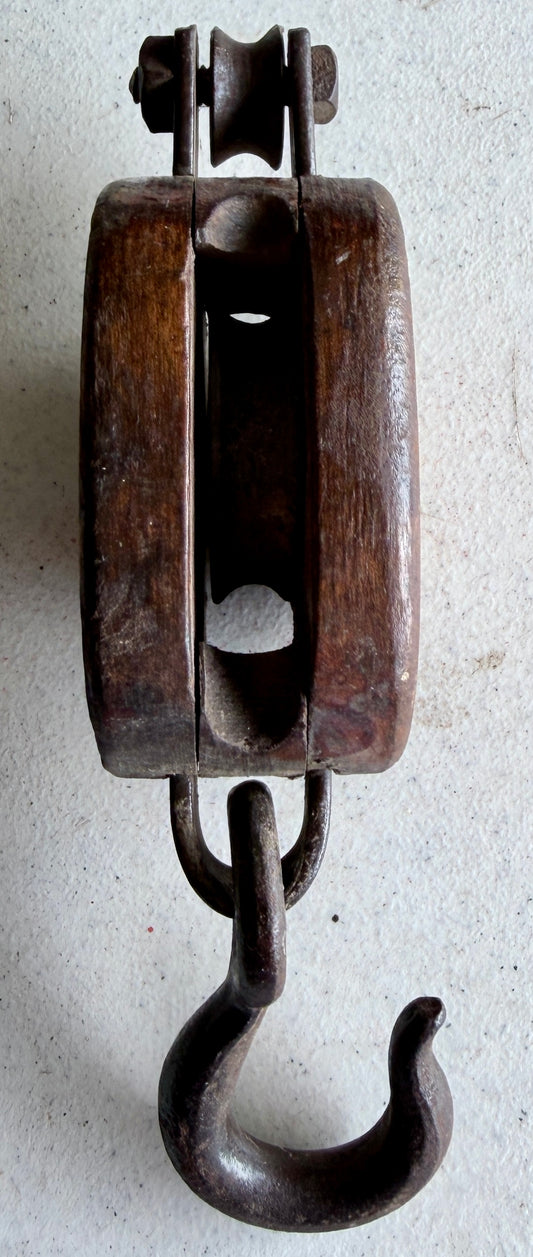 Antique Wooden Block & Tackle Pulley – P.S. Co. / Puffer-Hubbard – Single Sheave, Early 1900s